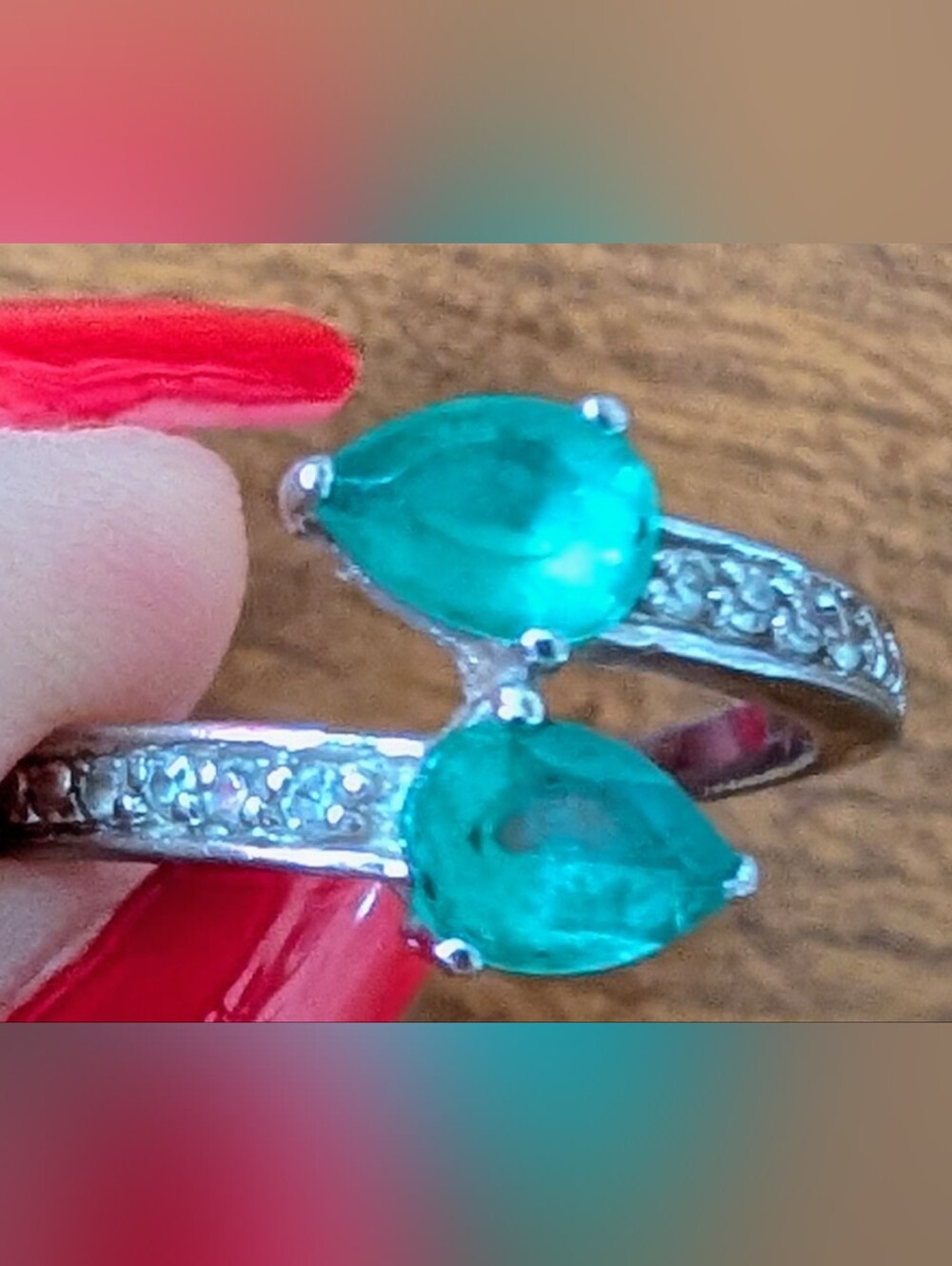 Sterling Silver Teardrop Emerald-Color Stone Women's Ring